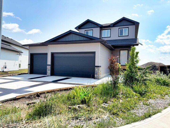 Property Photo: 1207 Westview Drive AB T0M 0K0