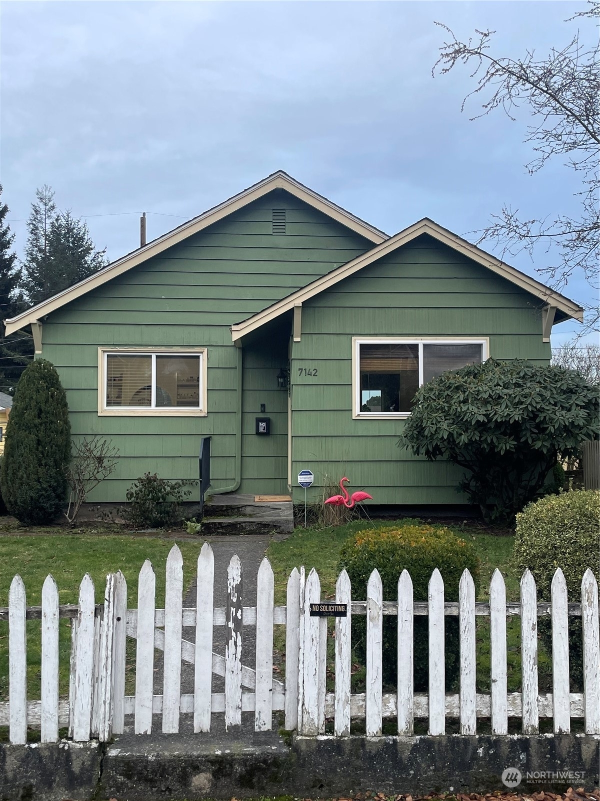 Property Photo:  7142  32nd Avenue SW  WA 98126 