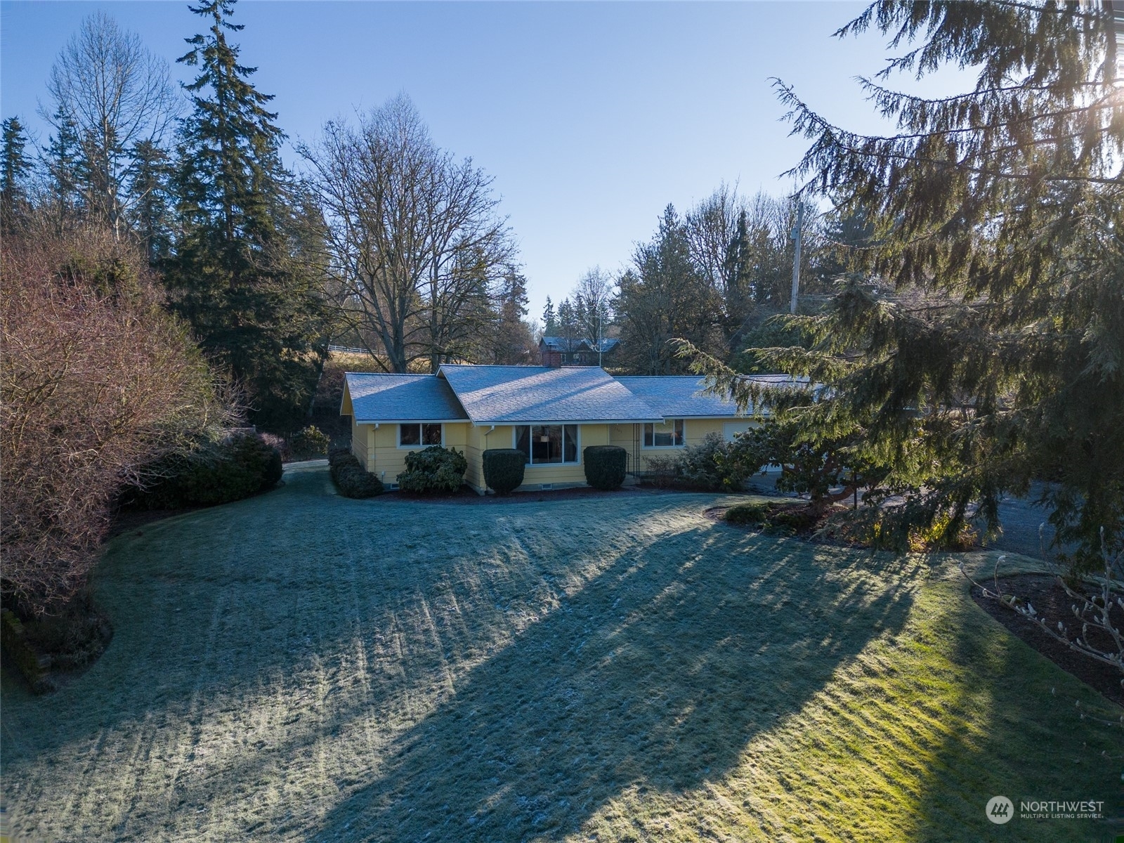 Property Photo:  2405  77th Avenue NE  WA 98258 