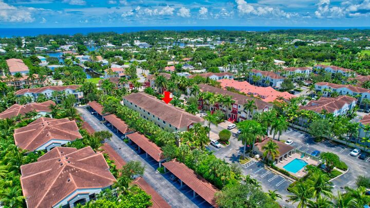 Property Photo:  525 Bayfront Drive  FL 33435 