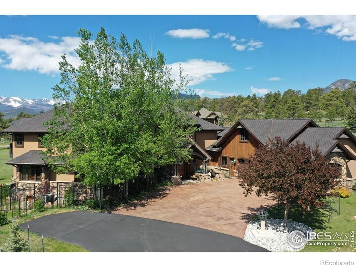 Property Photo: 1000 Elk Trail Court CO 80517