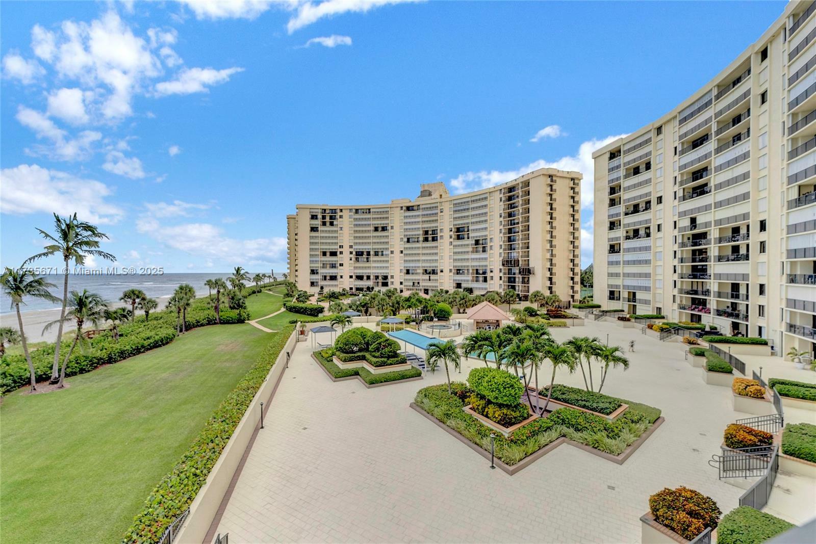 Property Photo:  400 Ocean Trail Way 401  FL 33477 