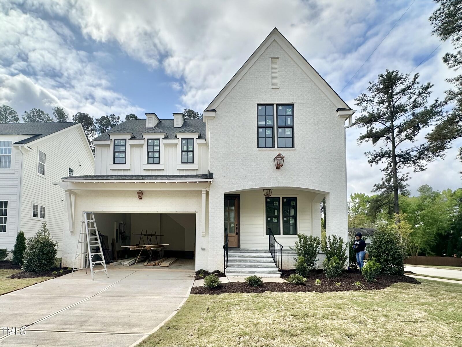 Property Photo: 1725 Burnette Garden Path NC 27612