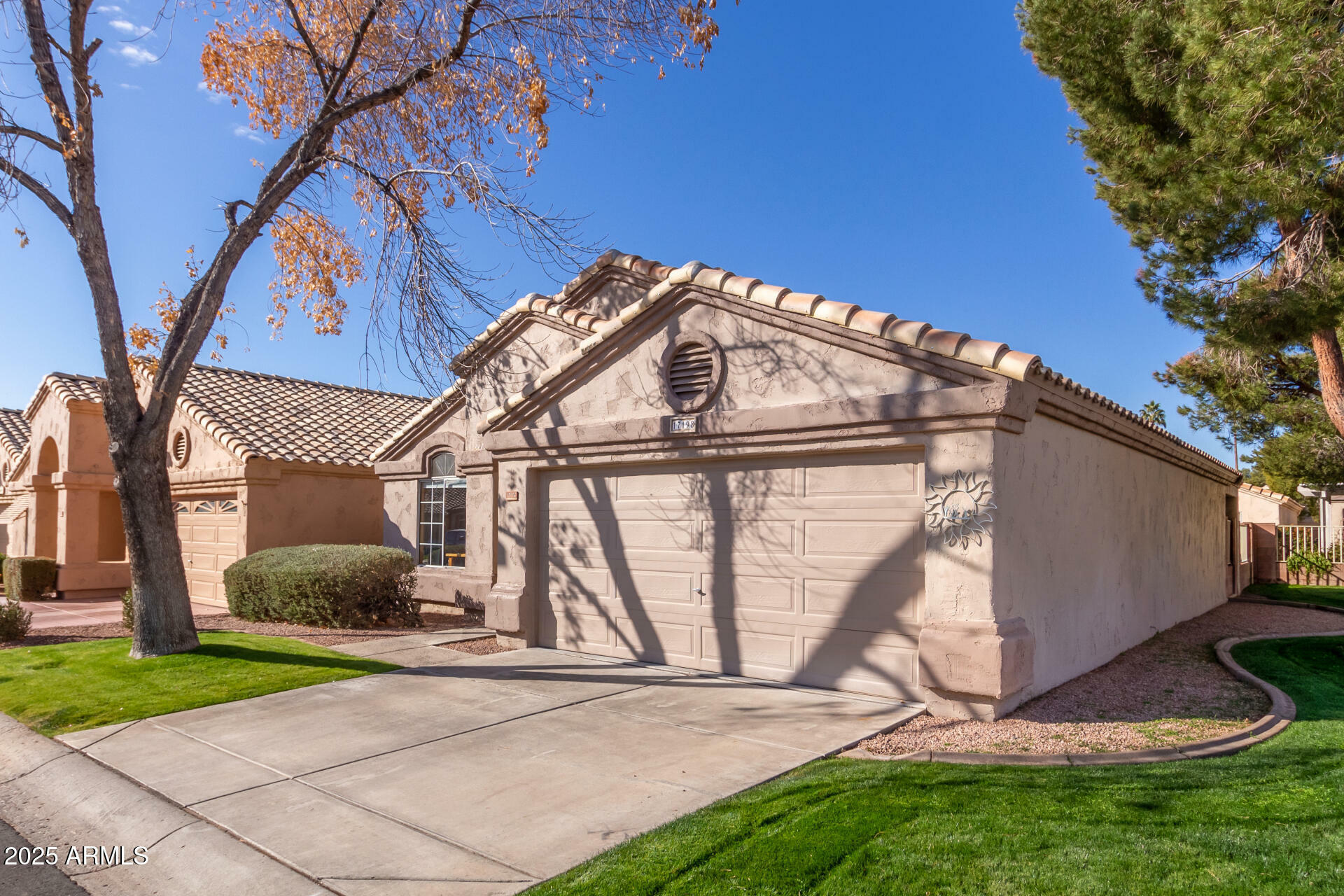 Property Photo:  17198 N Willow Path  AZ 85374 