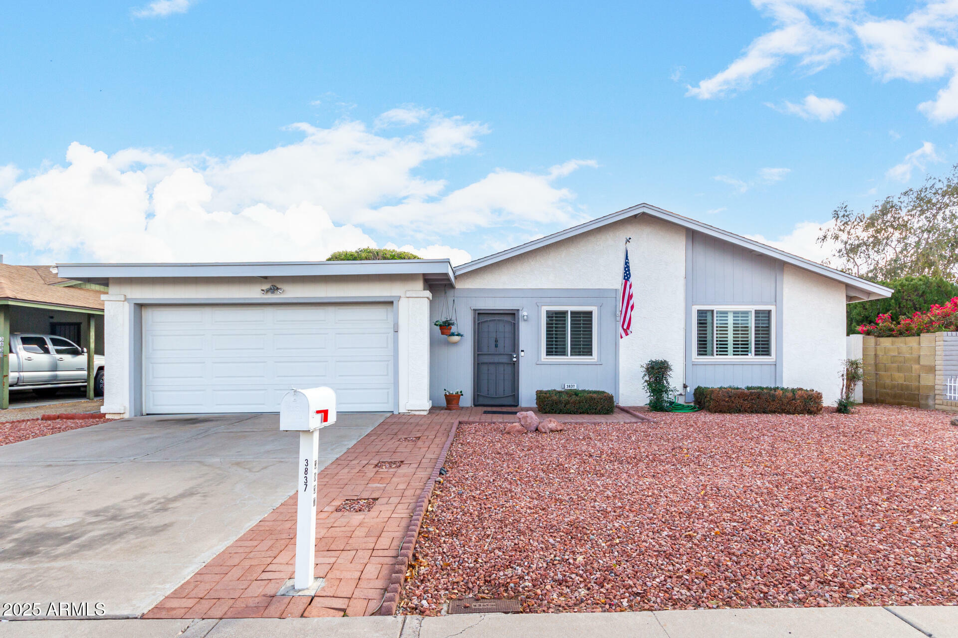 Property Photo: 3837 W Port Au Prince Lane AZ 85053