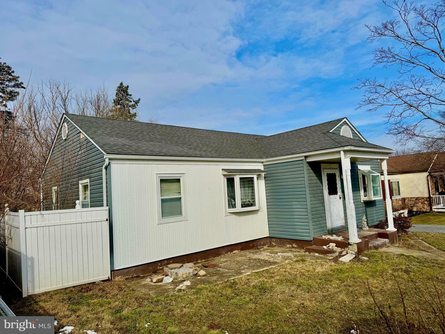 Property Photo:  1304 Strafford Road  PA 17011 