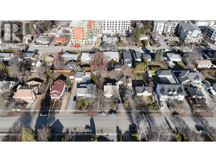 Property Photo:  818 Dehart Avenue  BC V1Y 6A1 