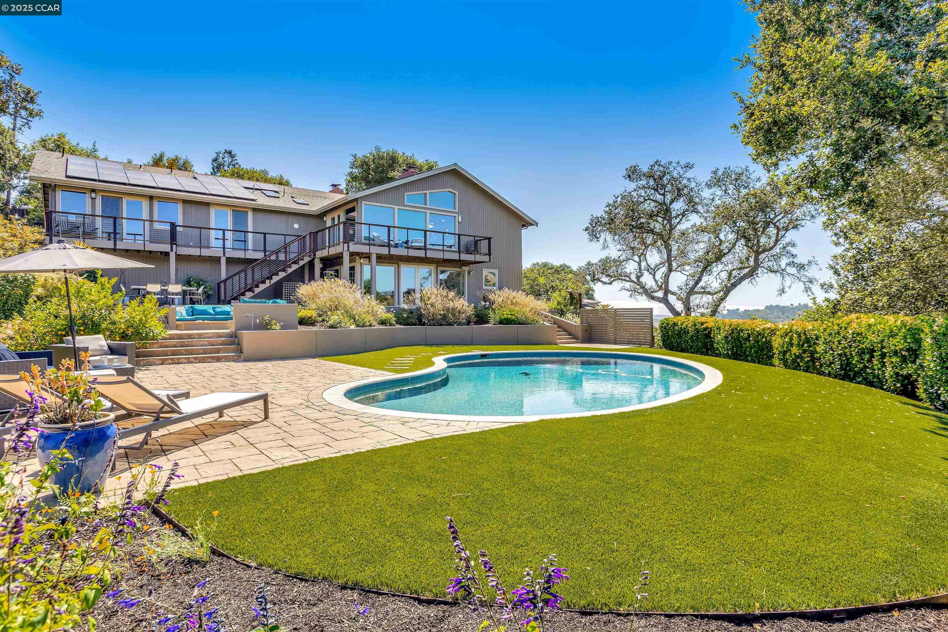 95 Diablo View Dr  Orinda CA 94563 photo