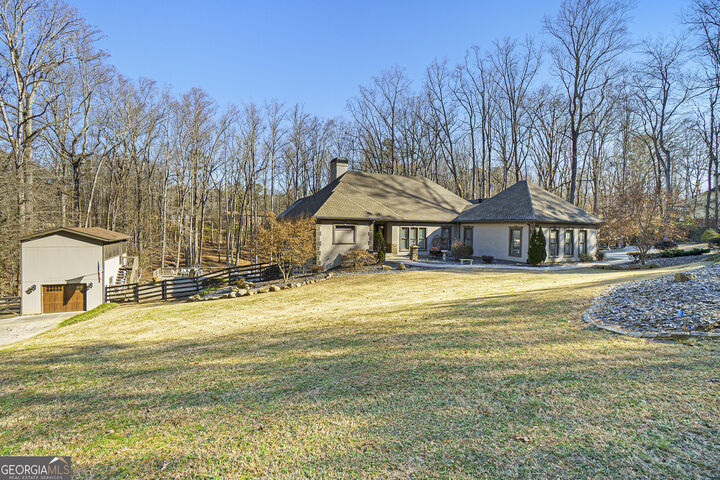 Property Photo: 201 Windflower Court GA 30115