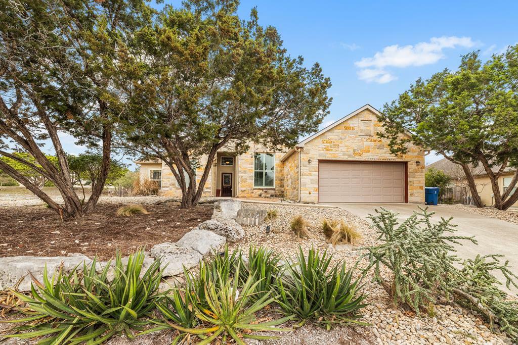 2025 Crown View Dr  Kerrville TX 78028 photo