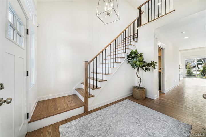 Property Photo:  2040 Crompond Road 17  NY 10598 