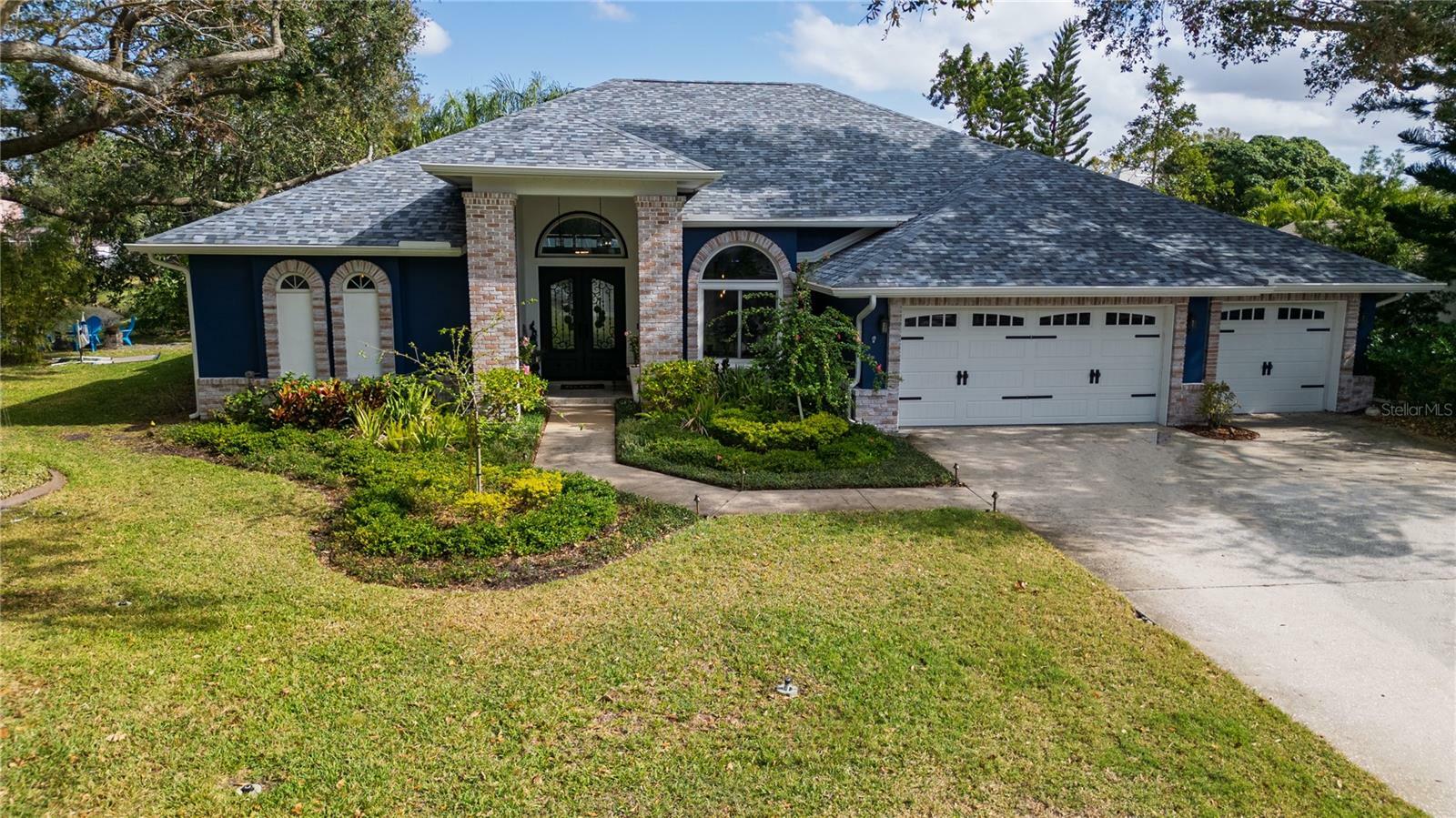 Property Photo:  10745 Bardes Court  FL 33777 