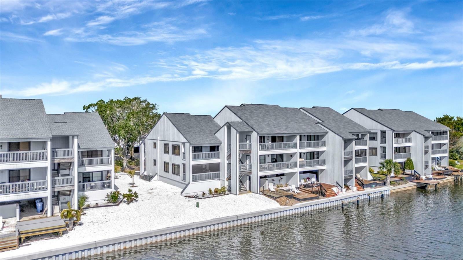 813 Bahia Del Sol Drive 33  Ruskin FL 33570 photo