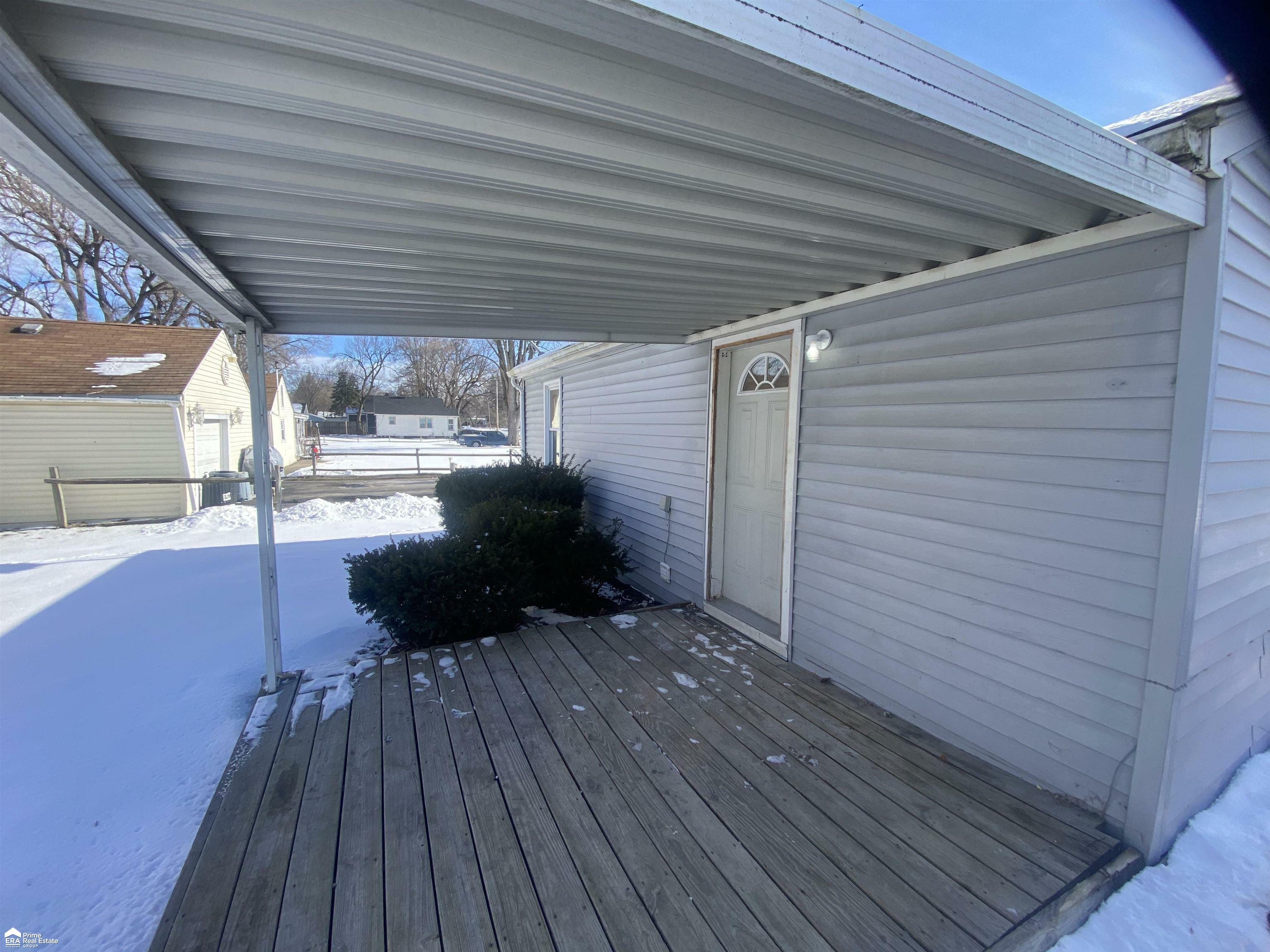 Property Photo:  1329 James Street  MI 48529 