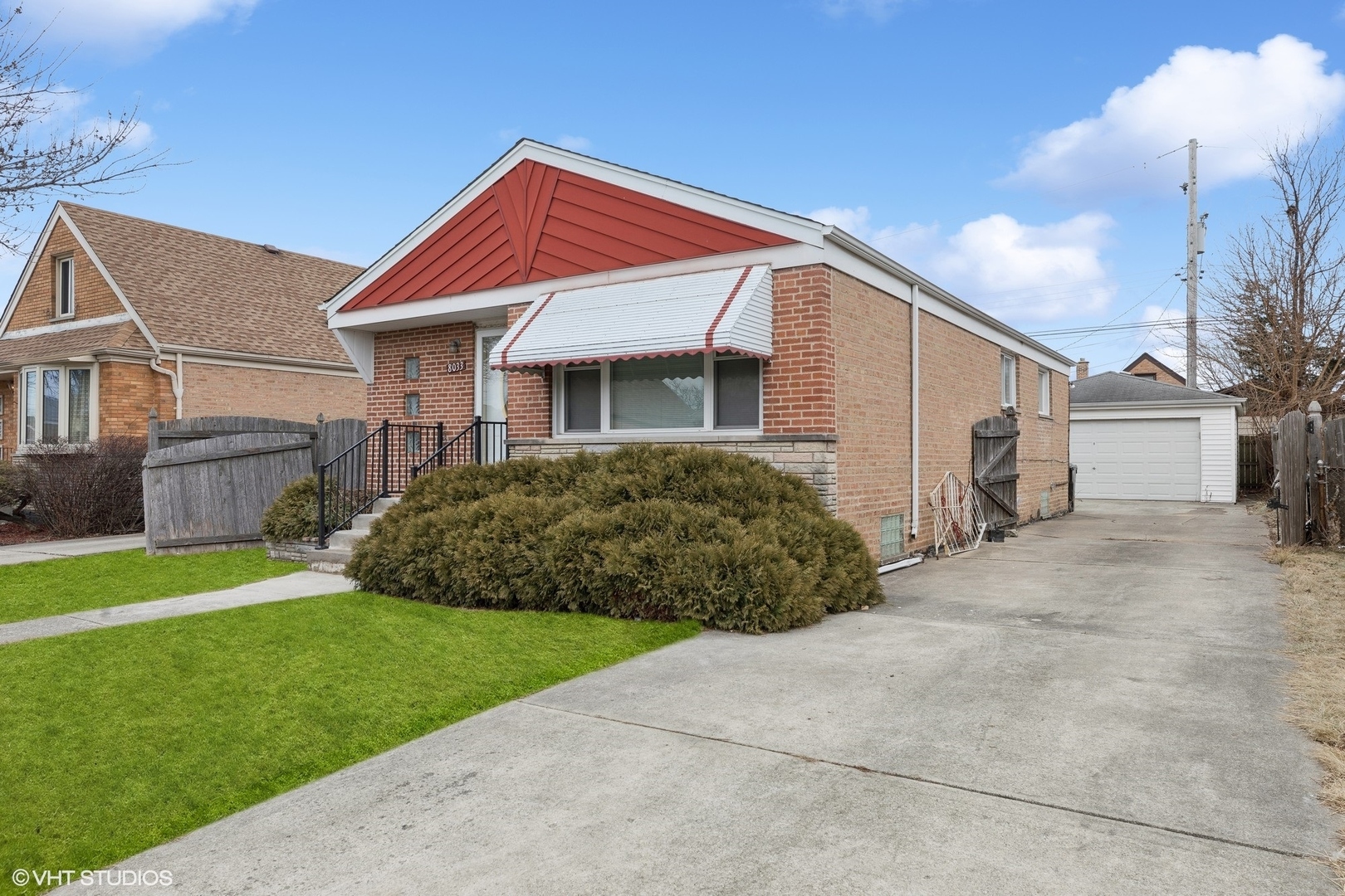 Property Photo: 8033 S Kirkland Avenue IL 60652