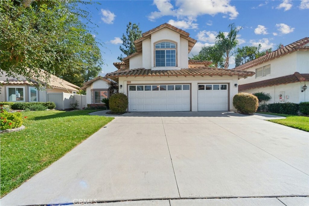 Property Photo:  45298 Callesito Burgos  CA 92592 