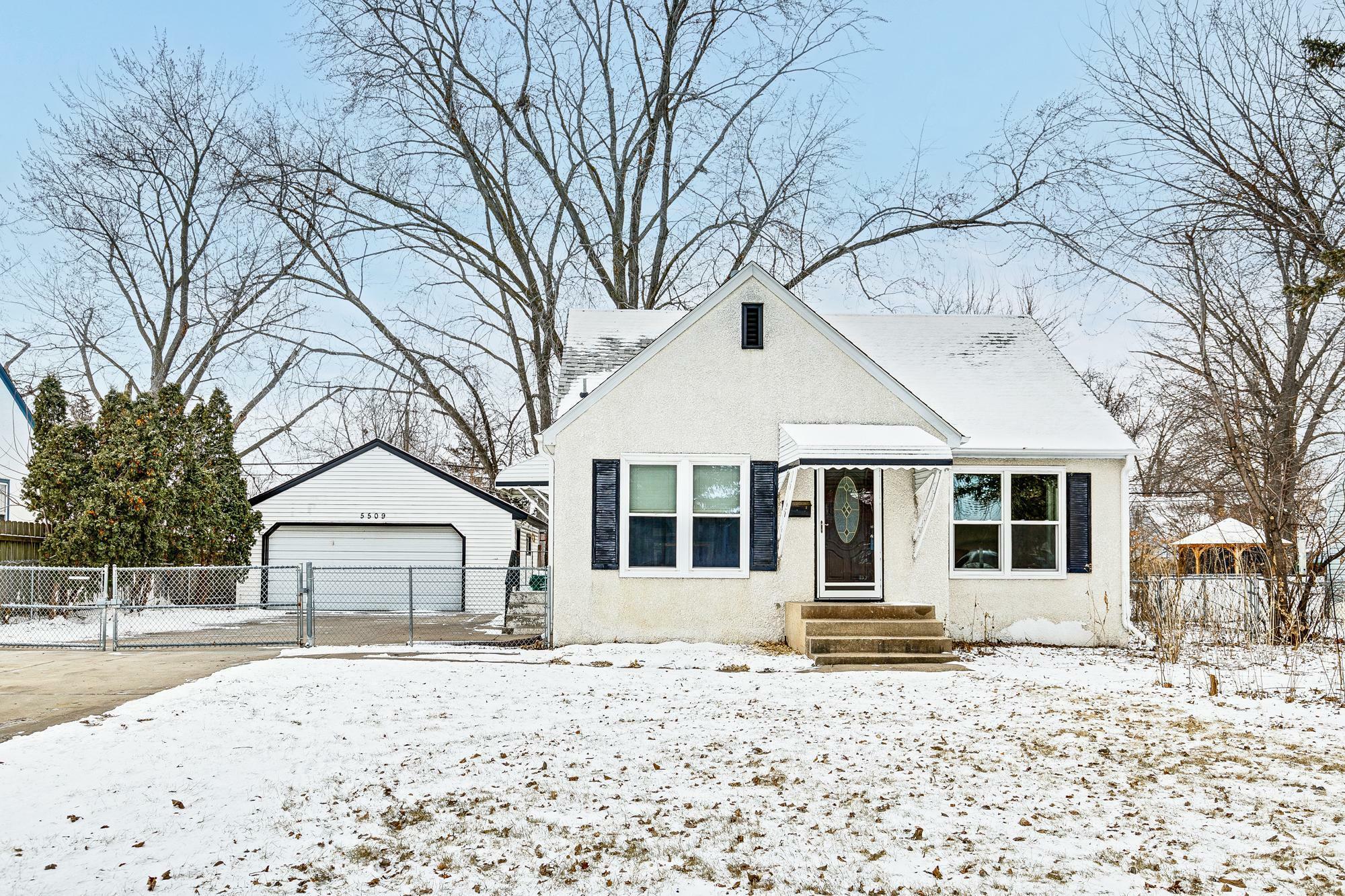 Property Photo:  5509 James Avenue N  MN 55430 