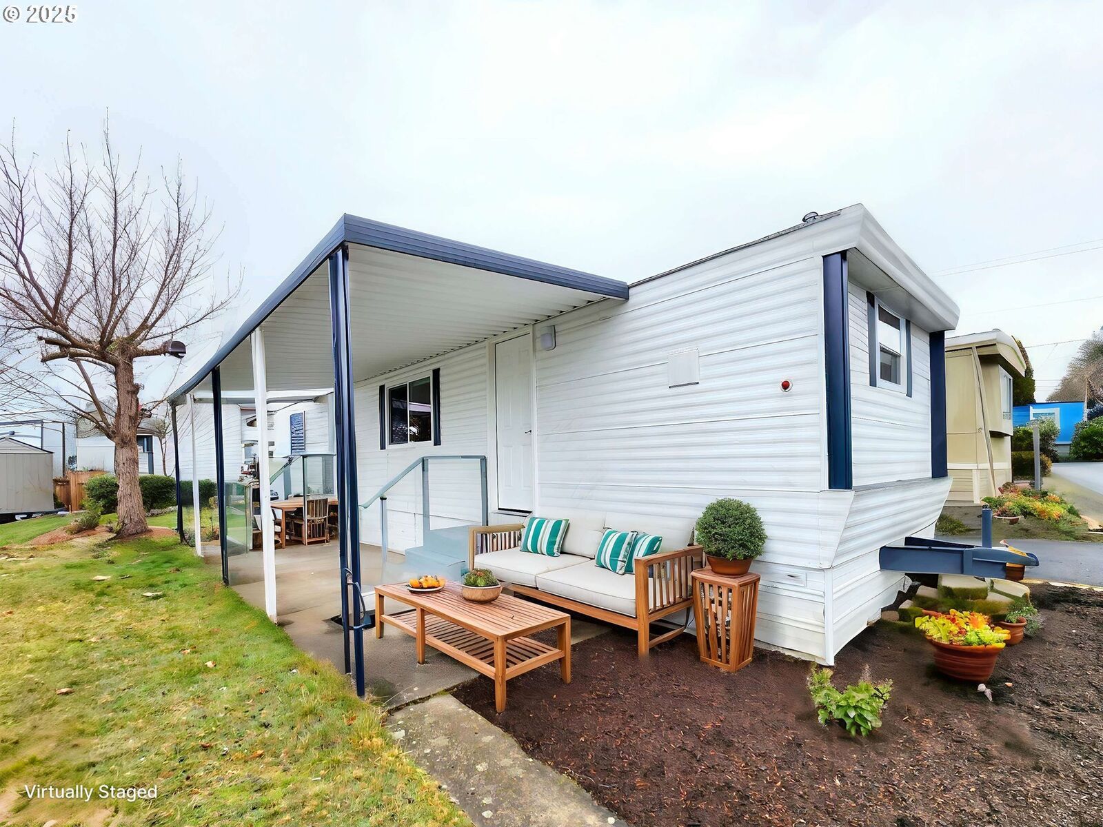 Property Photo: 1004 NE 72nd St 10 WA 98665