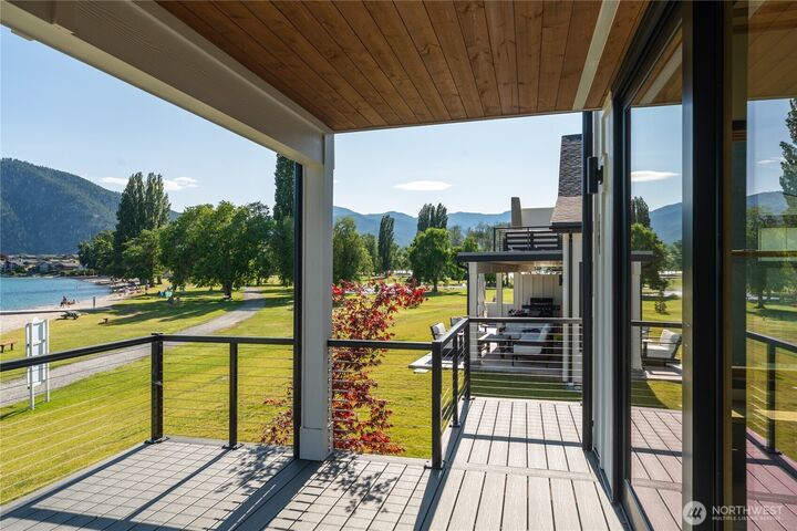 Property Photo: 1 Ponderosa Court 7A WA 98831