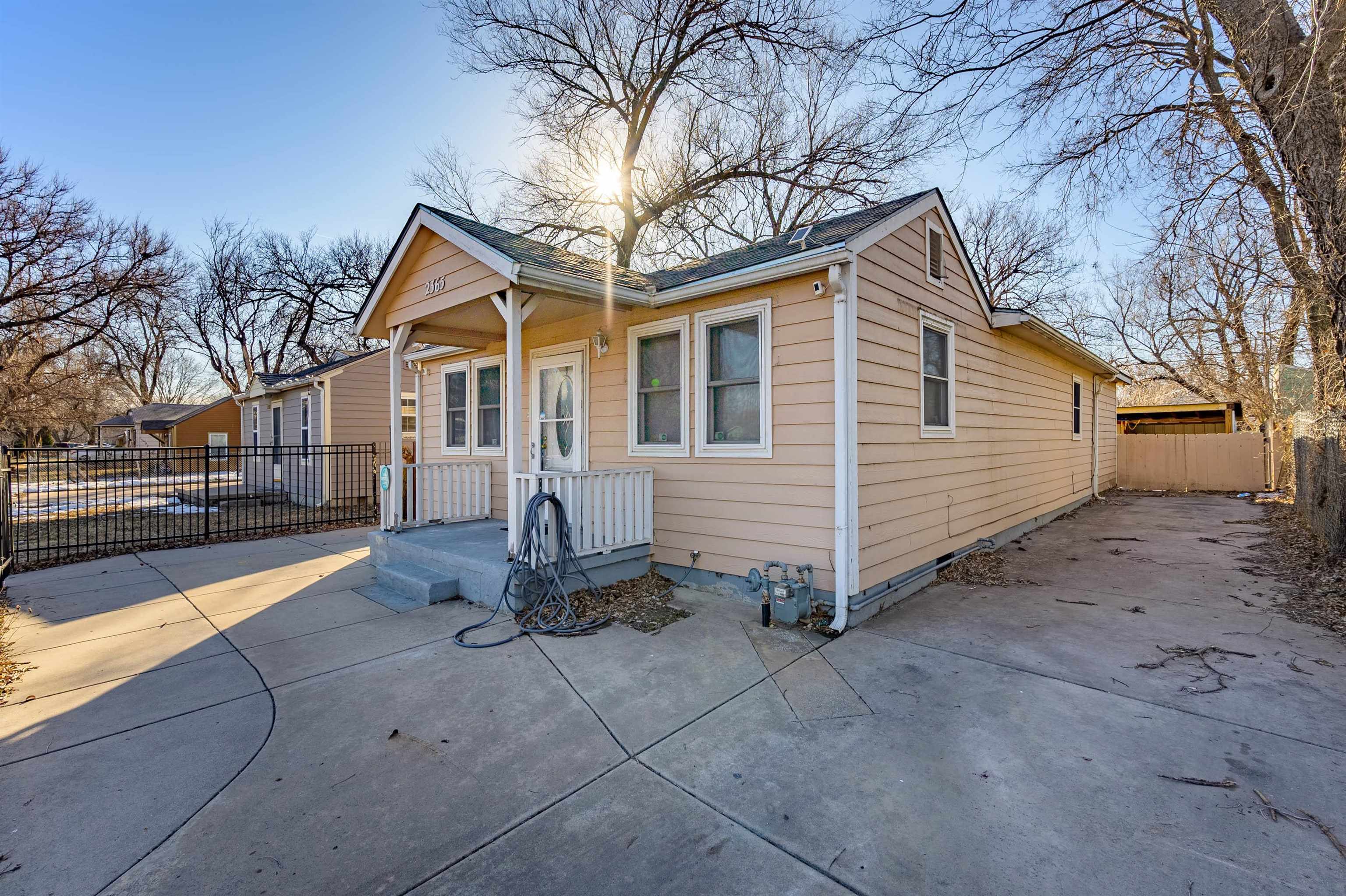 Property Photo:  2365 N Salina Ave  KS 67204 