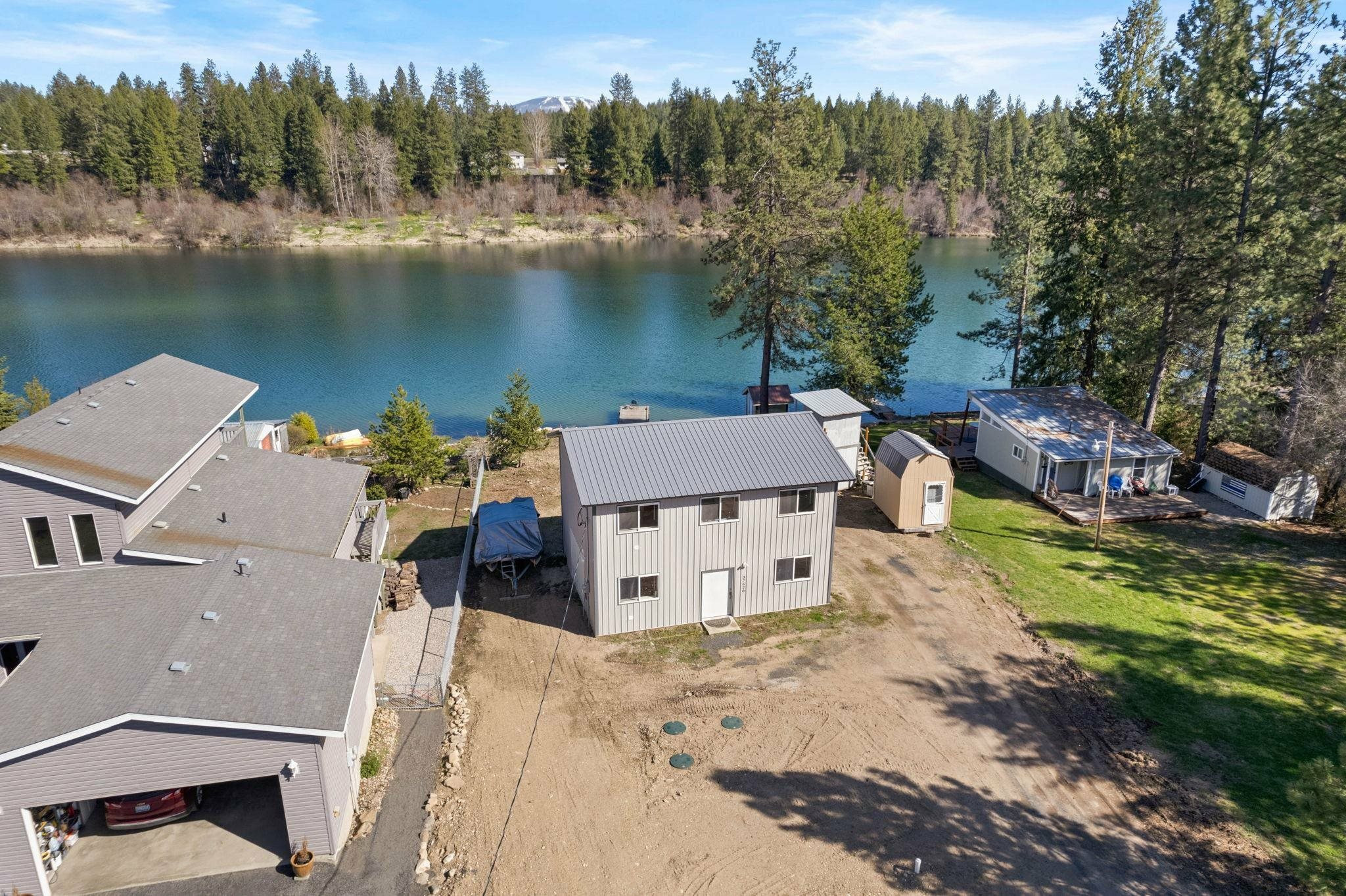 Property Photo:  37620 N Lakeside Dr  WA 99009 