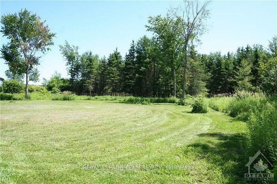 Photo de la propriété:  C8pl1a County 11 Rd W  ON K0C 1H0 