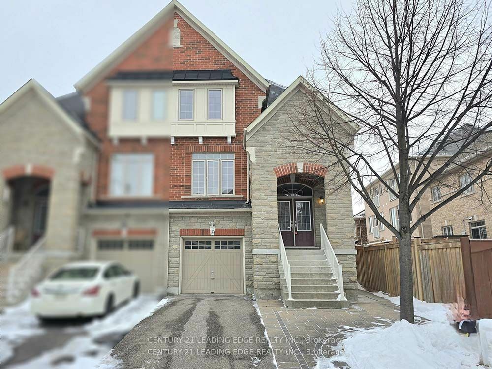 Property Photo:  19 Living Cres  ON L6C 0T7 