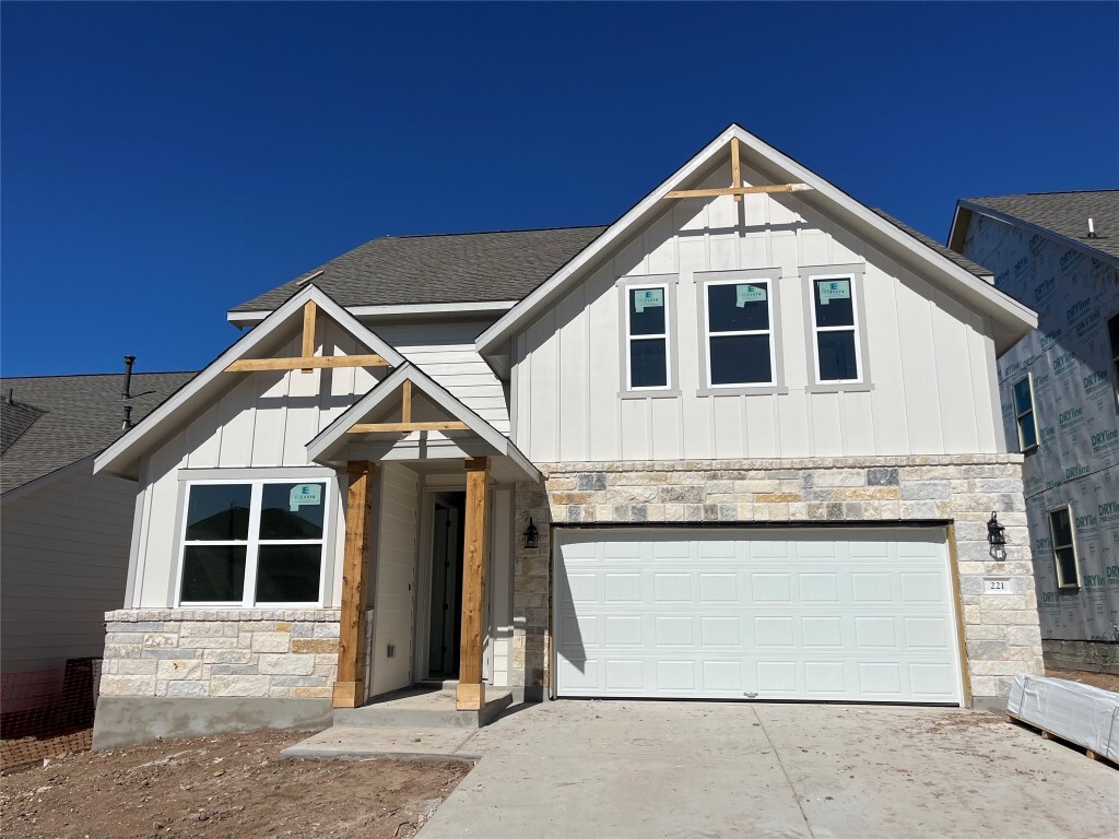 Property Photo: 221 Wrangell Way TX 78620