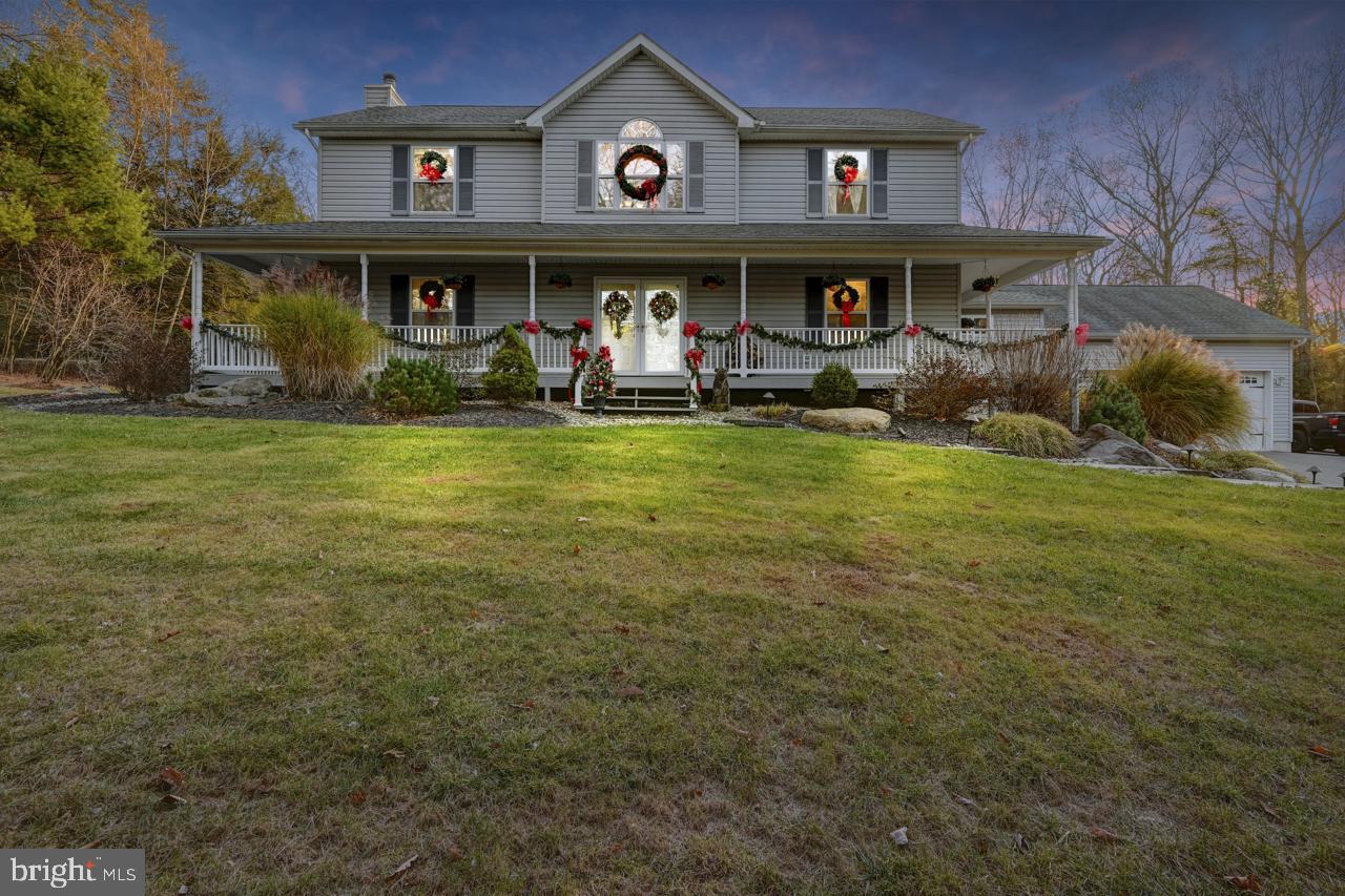 Property Photo:  474 Rodeo Drive  PA 18058 