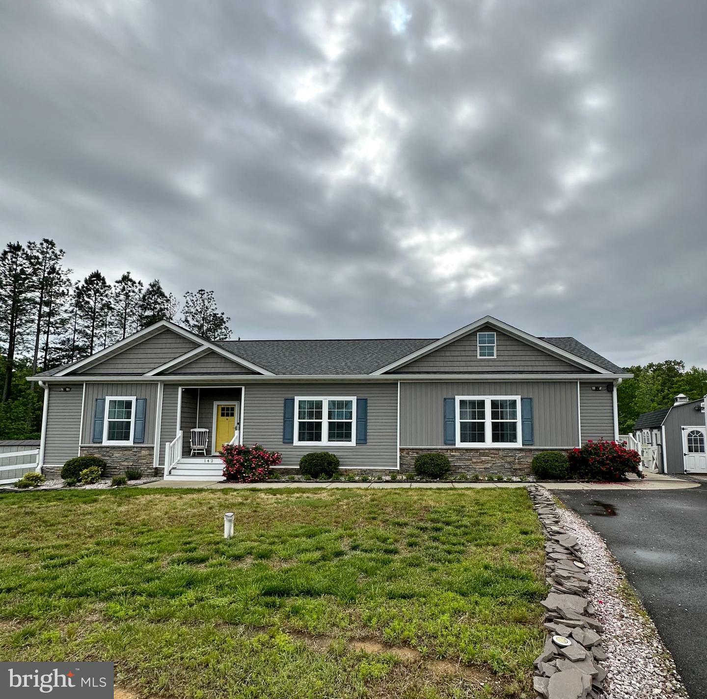 Property Photo:  142 Hickory Hill Overlook Court  VA 22405 