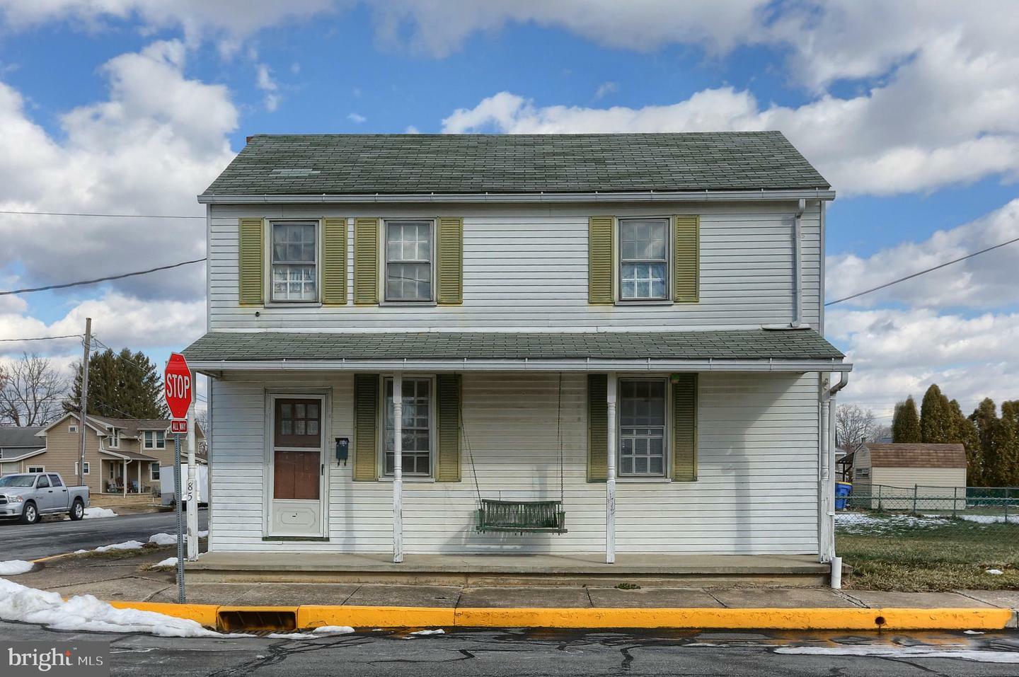 Property Photo:  85 Pike Street  PA 17057 