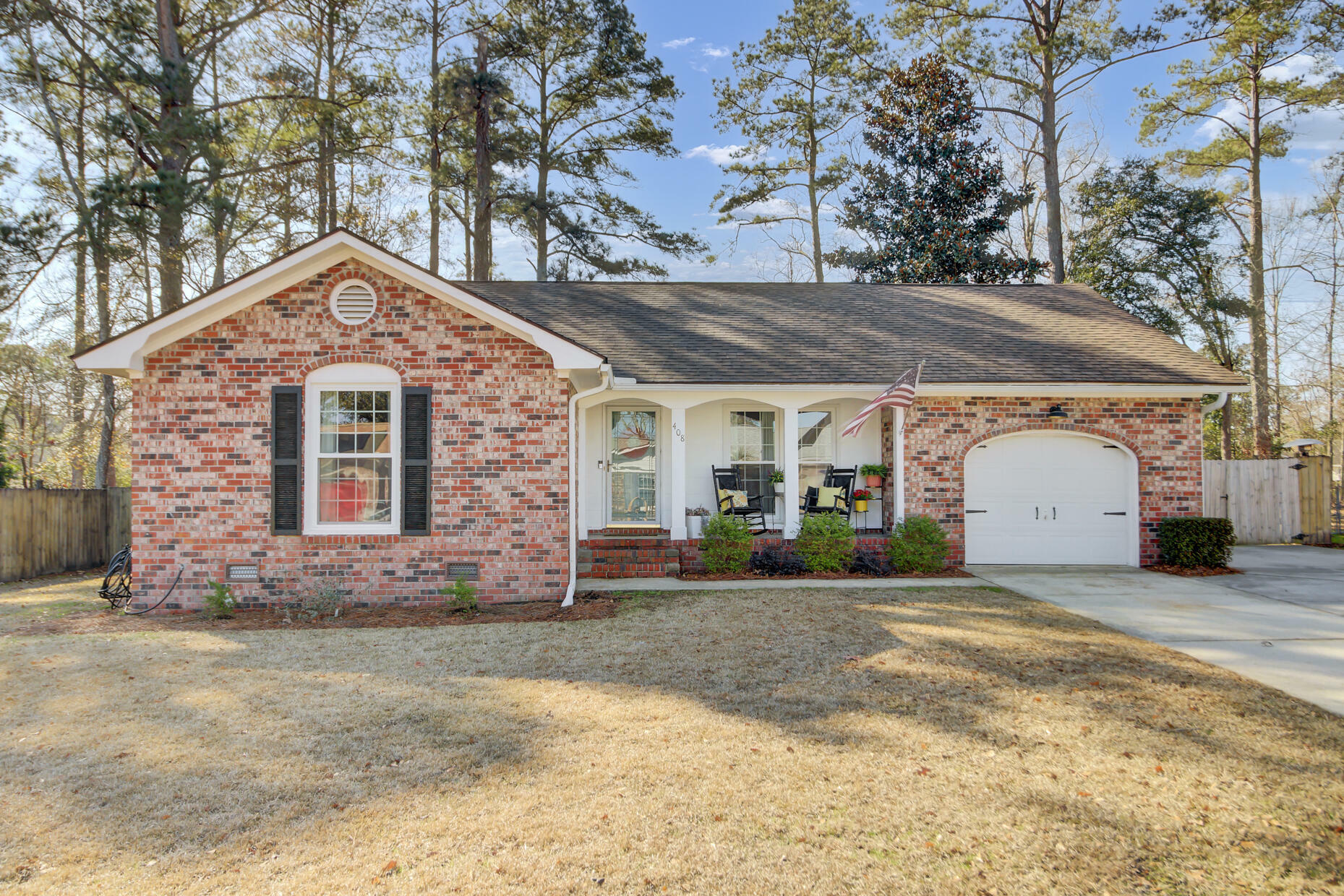 Property Photo:  408 Summercourt Drive  SC 29485 