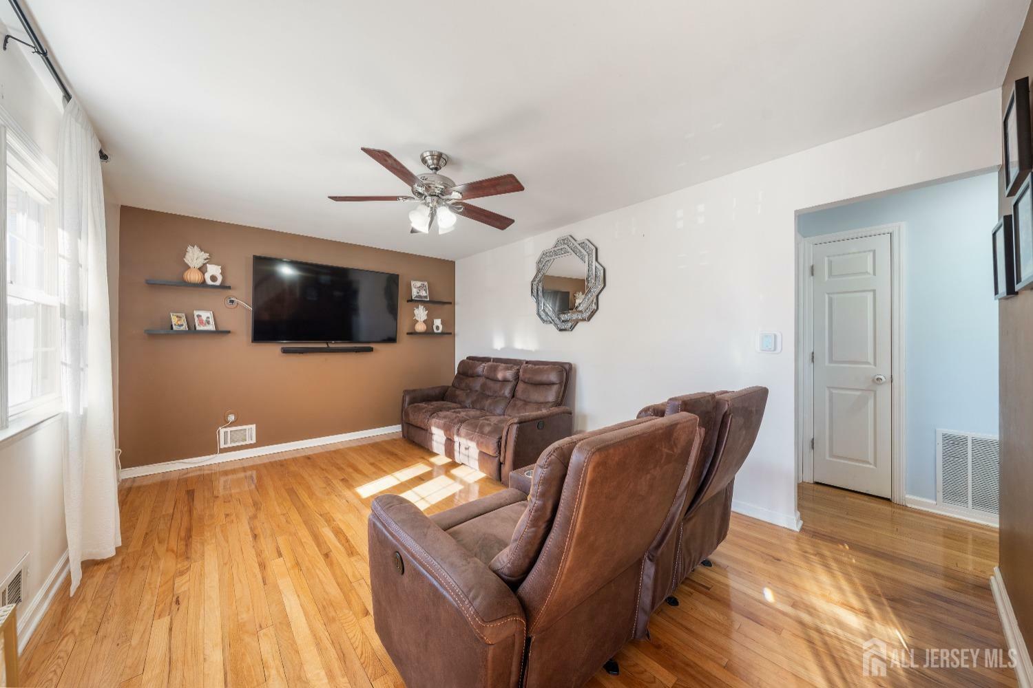 Property Photo:  18 Monroe Place  NJ 08816 