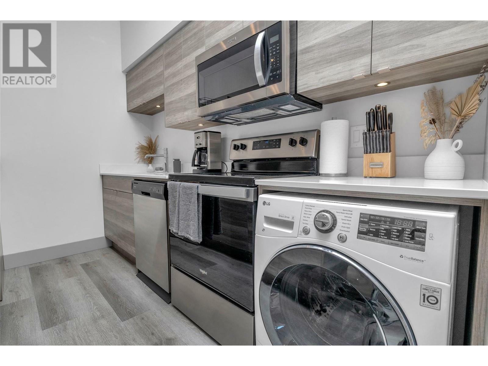 Property Photo: 2555 Lakeshore Road 211 BC V1H 0A4