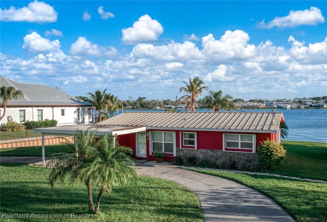 Property Photo:  163 Alderman Drive  FL 33852 