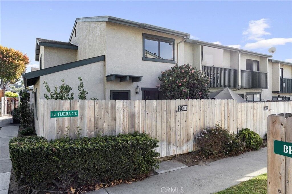 Property Photo:  1906 La Tijera Court 28  CA 93445 