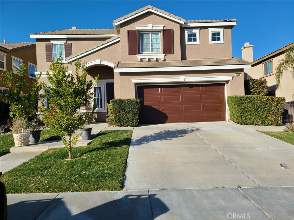 Property Photo:  1368 Aztec Court  CA 92223 