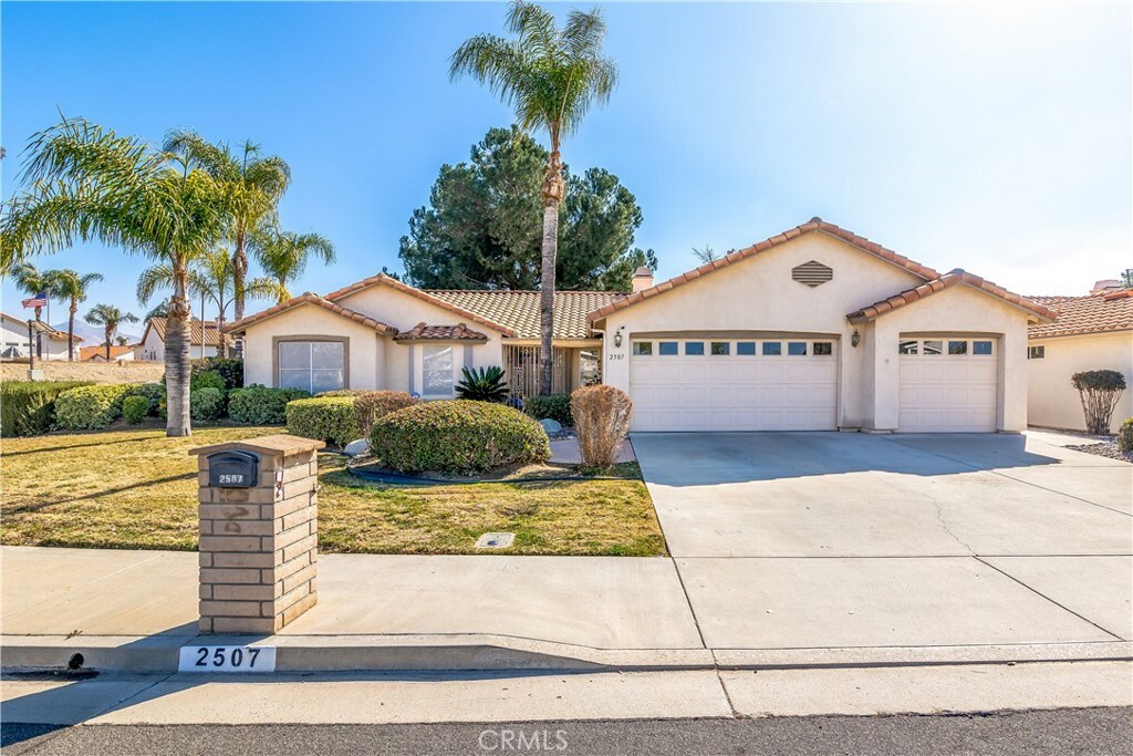 2507 Peach Tree Street  Hemet CA 92545 photo