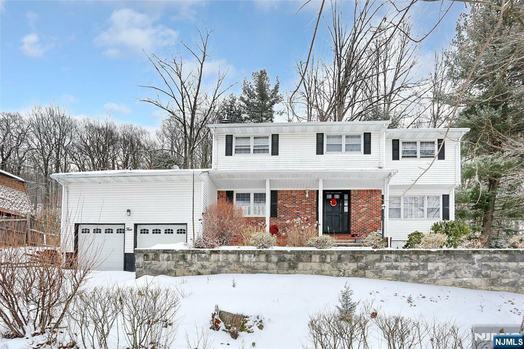 4 McAtee Lane  Wanaque NJ 07465 photo