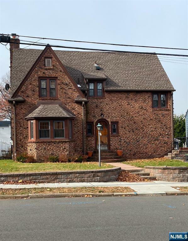 Property Photo:  132 Elder Avenue  NJ 07621 