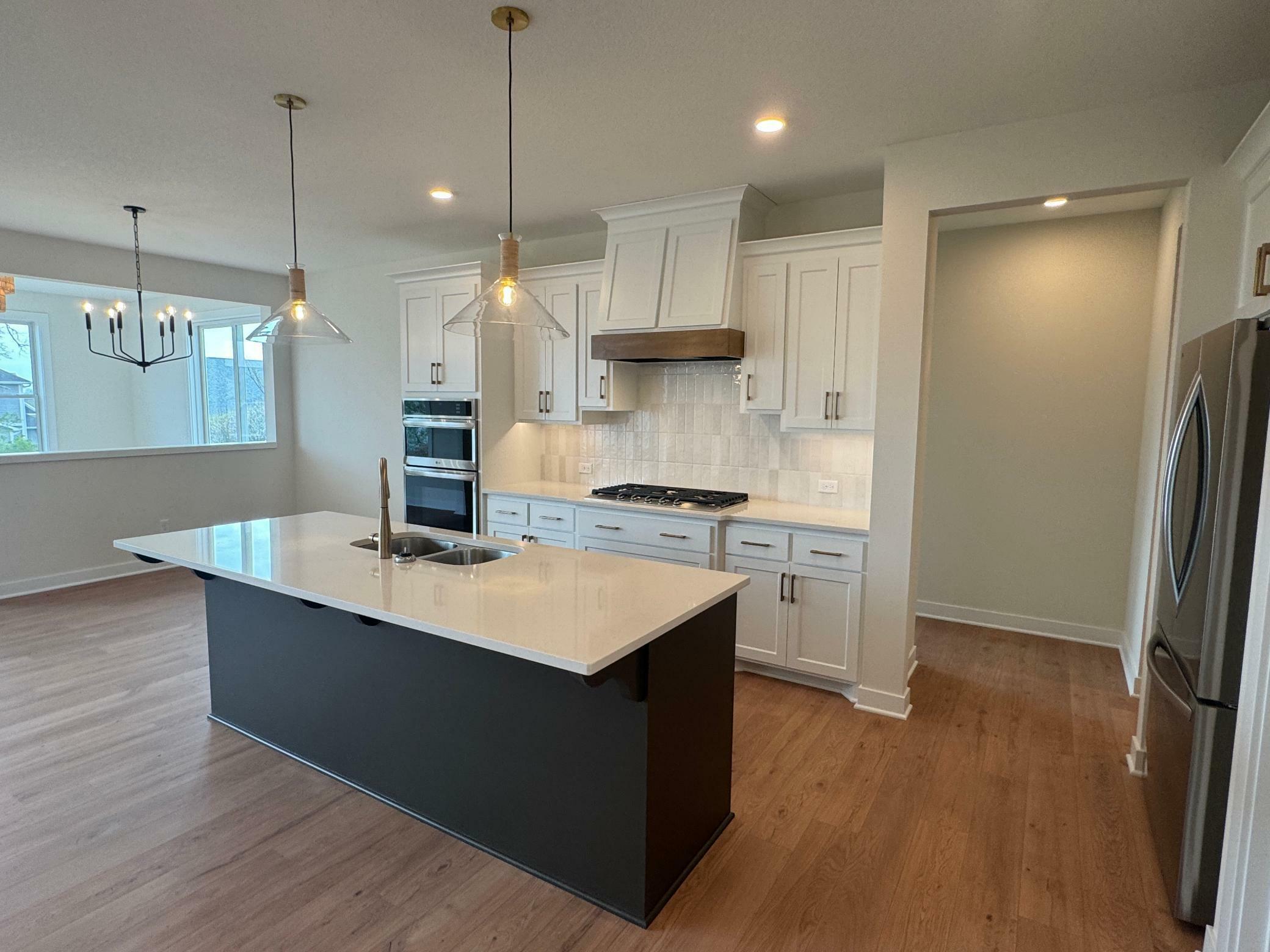 Property Photo: 14514 Kingsview Lane MN 55327