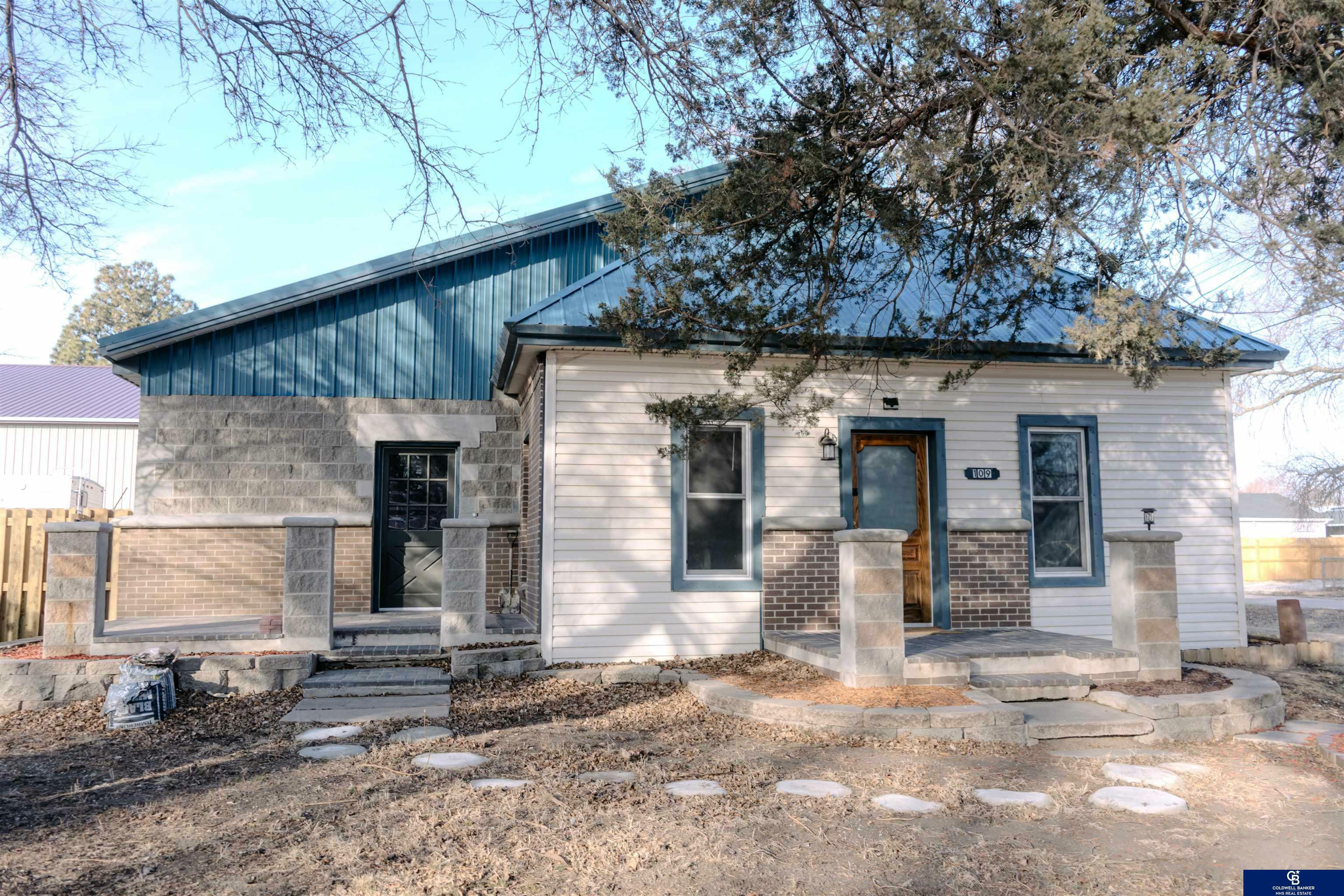 Property Photo: 109 Ryan Street NE 68360