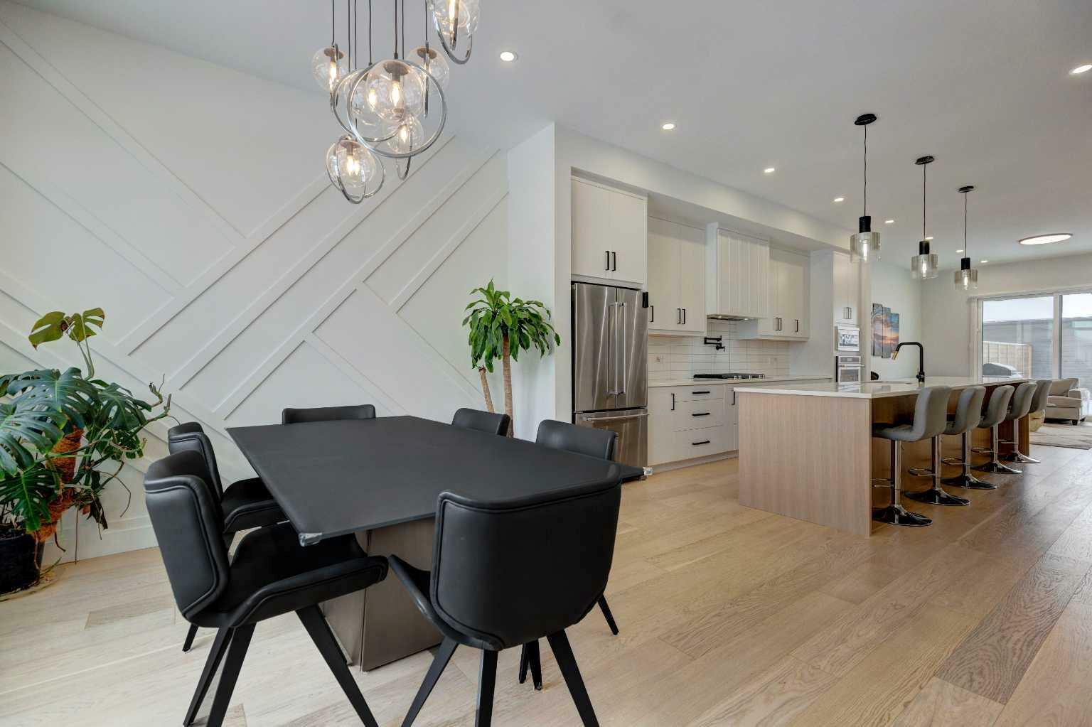 Property Photo:  1109 41 Street SW  AB T3C 1X5 