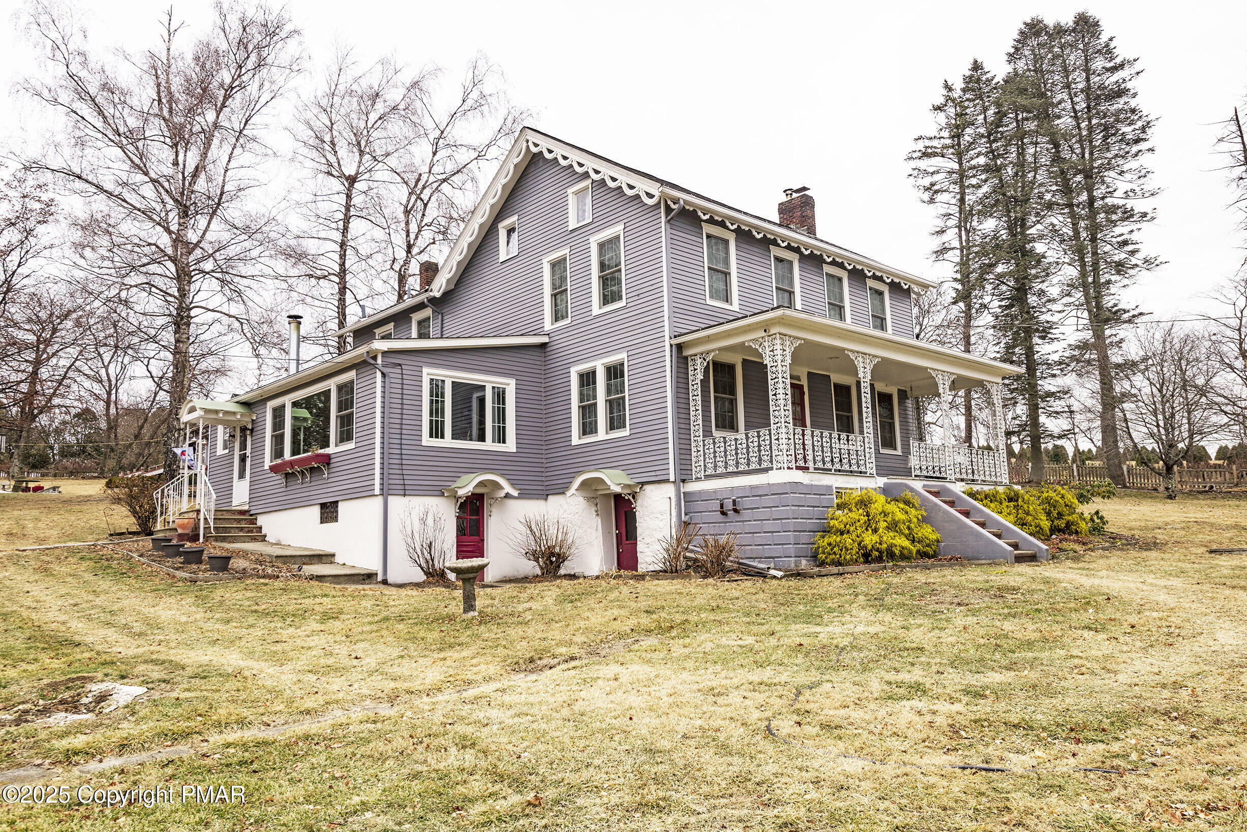 Property Photo: 954 S Delaware Drive PA 18343