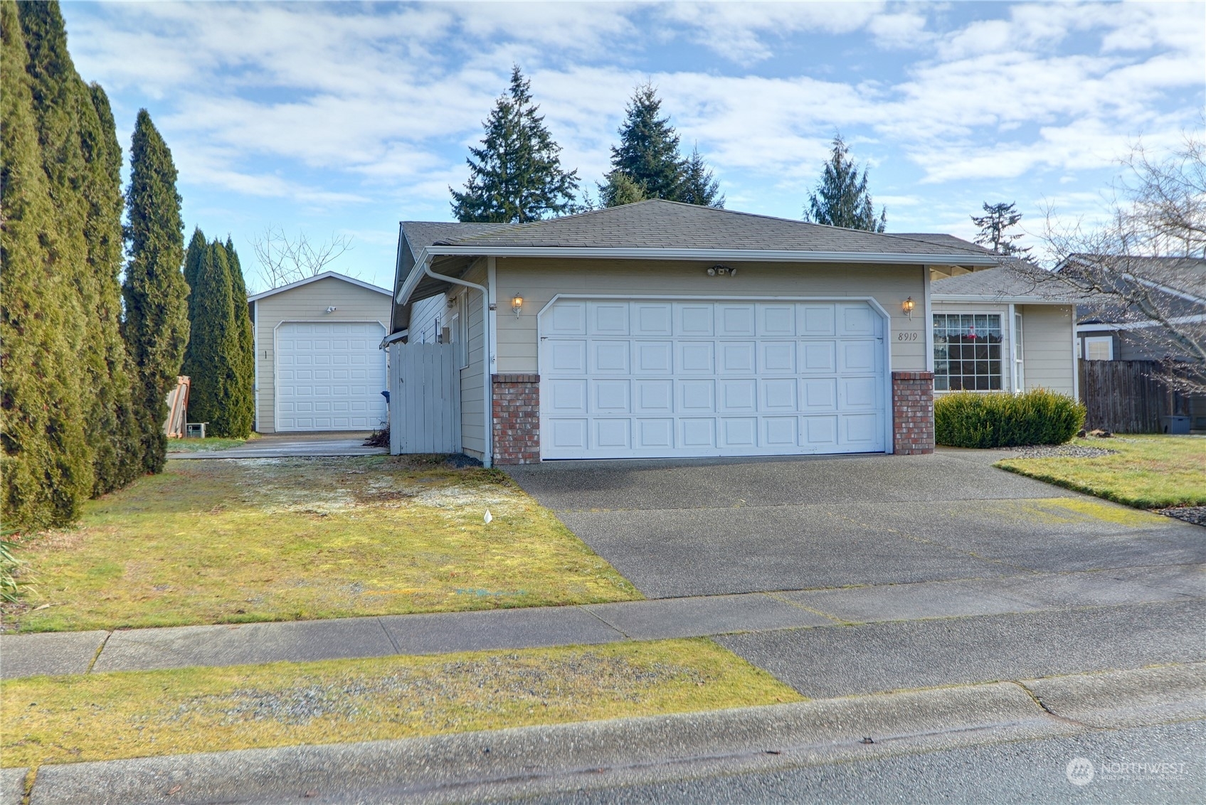 Property Photo:  8919  59th Drive NE  WA 98270 