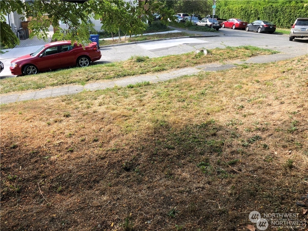 Property Photo:  2602 E Thomas Street  WA 98112 