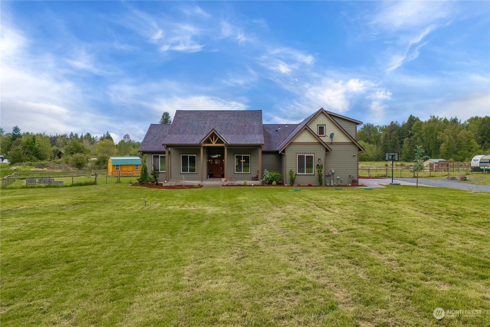 Property Photo: 27902 146th Avenue E WA 98338