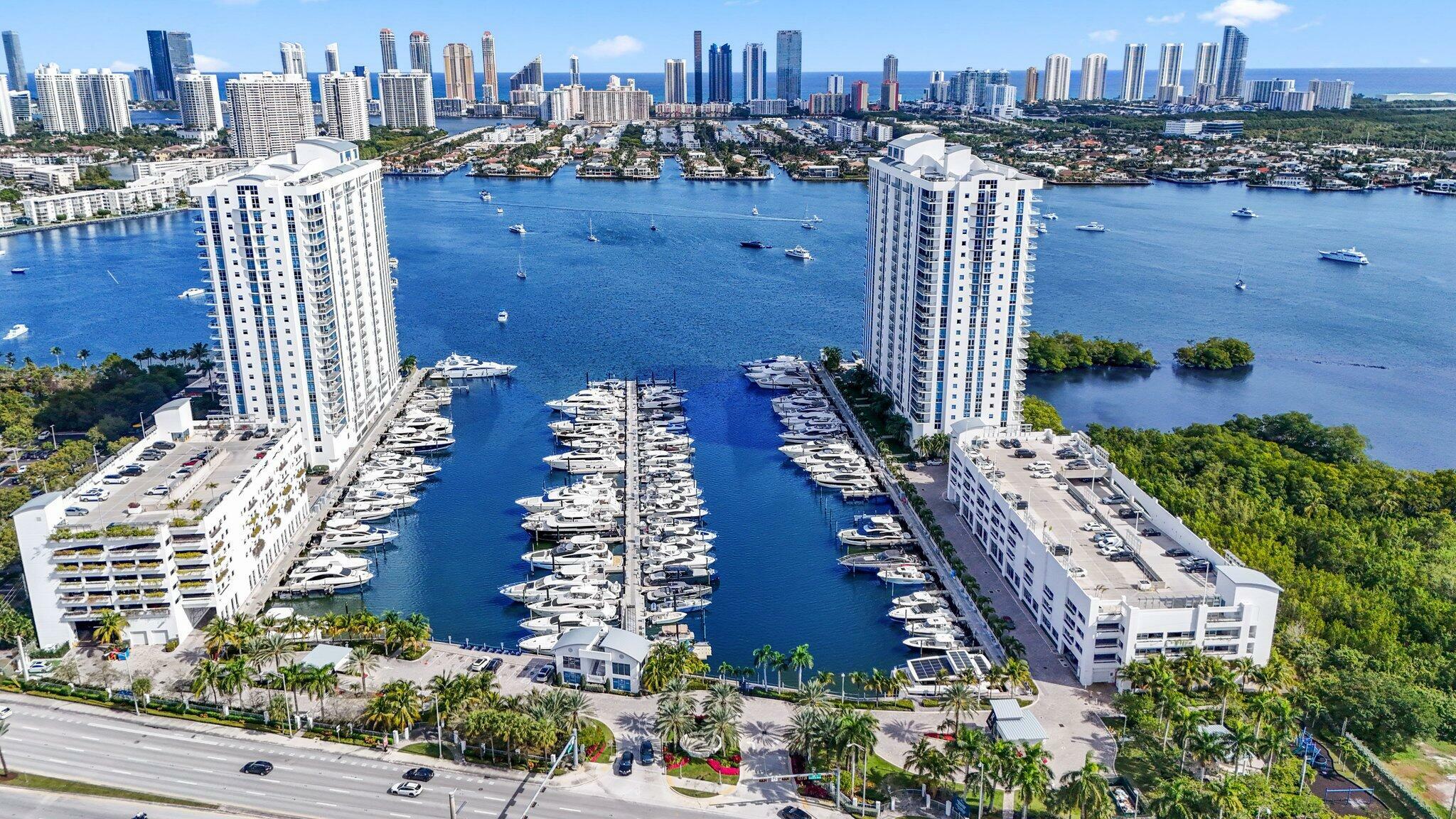 Property Photo:  17301 Biscayne Boulevard 707  FL 33160 