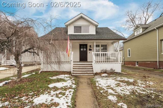 Property Photo:  811 Saint Louis Street  MI 48220 