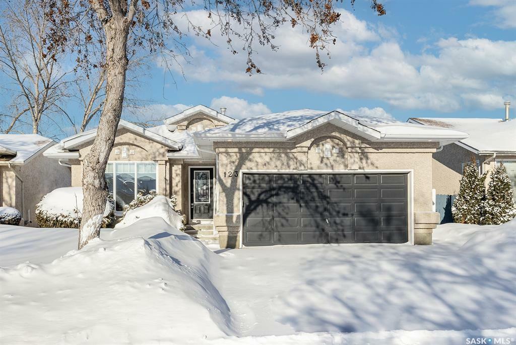 Property Photo:  123 Steiger Crescent  SK S7N 4K1 